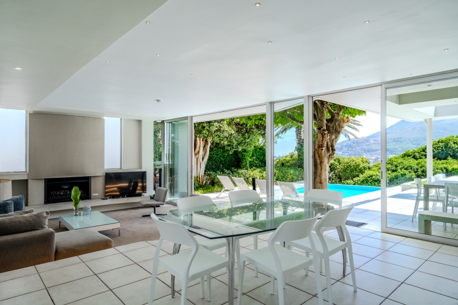 8 Bedroom Property for Sale in Camps Bay Western Cape